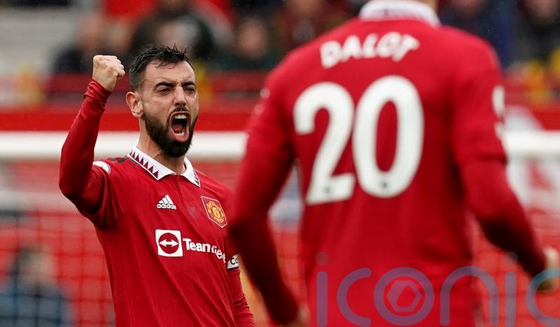 Bruno Fernandes strike boosts Man Utd&rsquo;s top-four hopes and ends Aston Villa run