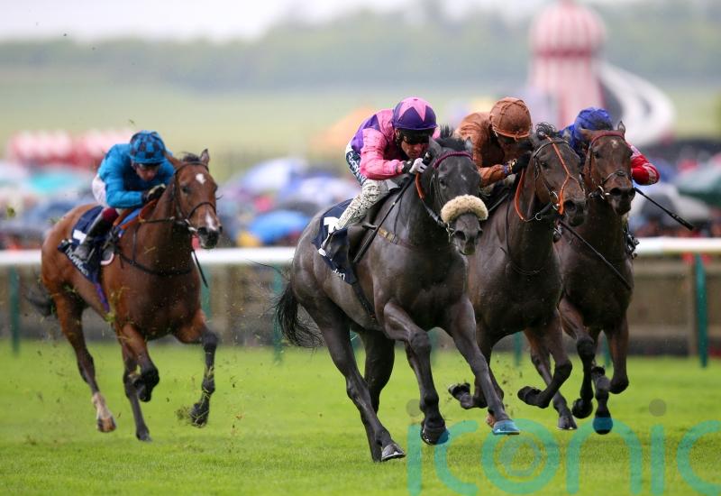 Azure Blue shines in Chaloner contest