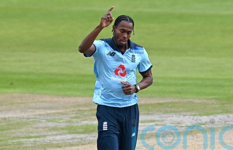 Jofra Archer returns home from IPL, casting doubt over Ashes series fitness