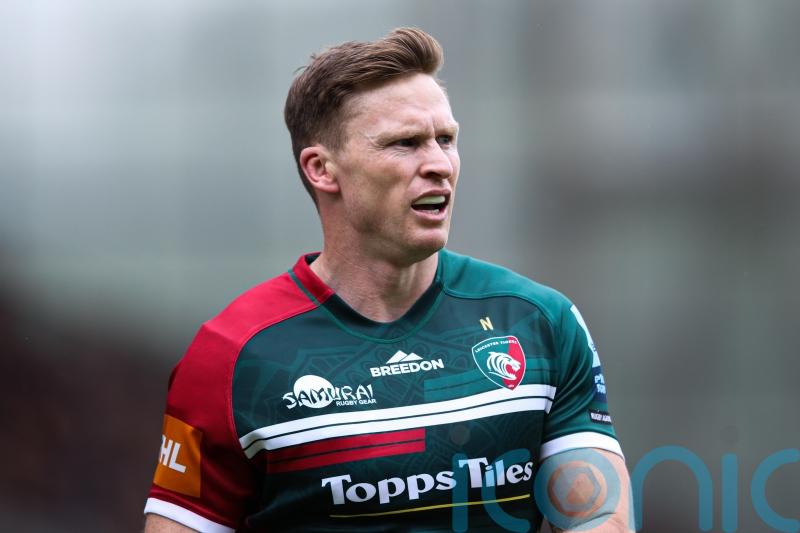 Leicester set to contest red card which could rule Chris Ashton out against Sale