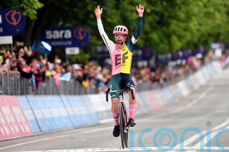 Irishman Ben Healy soloes to stage eight victory at Giro d&rsquo;Italia