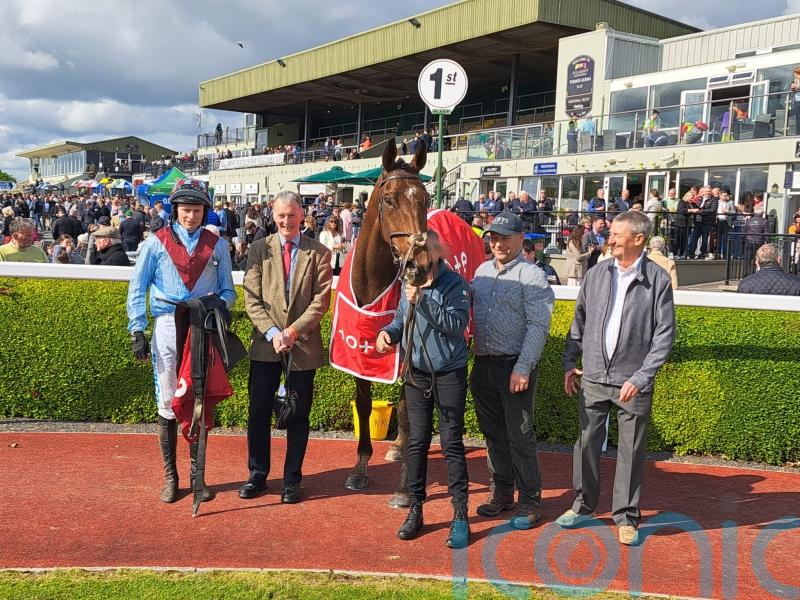 Pont Aval highlights Killarney treble for Willie Mullins