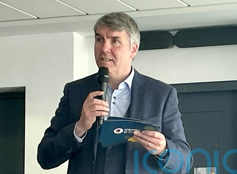 Ombudsman asks government to use surplus funds to put children&rsquo;s needs first