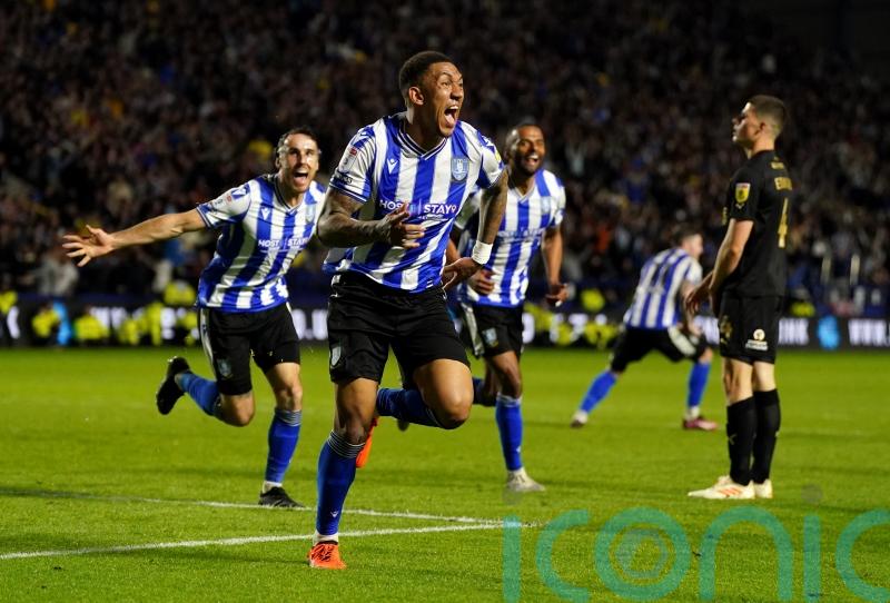 Sheffield Wednesday reach League One play-off final after stunning comeback