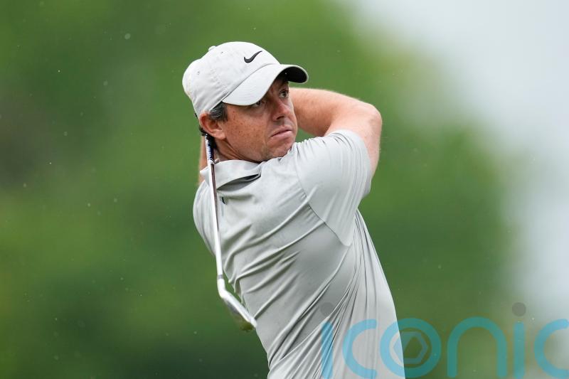 Rory McIlroy scrambles to stay in contention at US PGA Championship