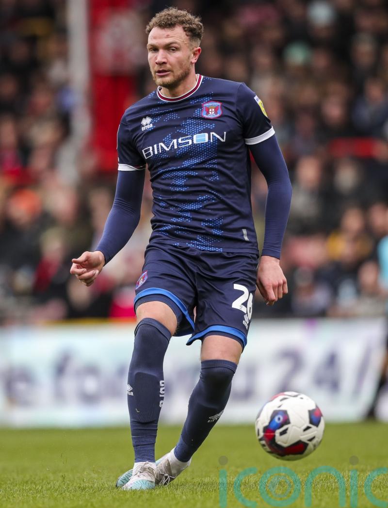 Ben Barclay heads Carlisle into League Two play-off final