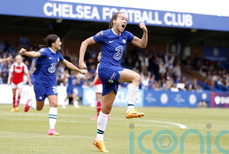 Chelsea close in on fourth straight WSL title with victory over Arsenal