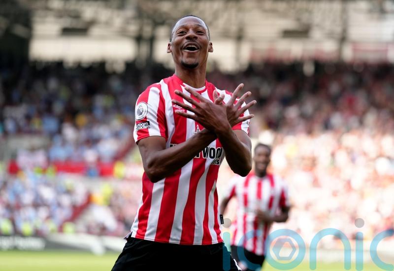 Brentford&rsquo;s fine season ends with victory over champions Manchester City