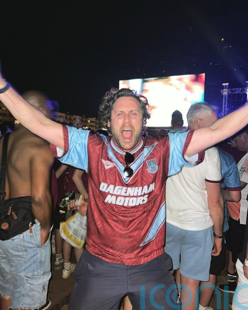 West Ham fan parties with players outside hotel to celebrate club&rsquo;s victory