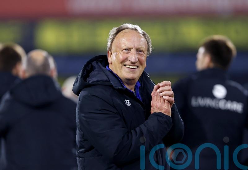 Neil Warnock to stay on as Huddersfield boss for one more year