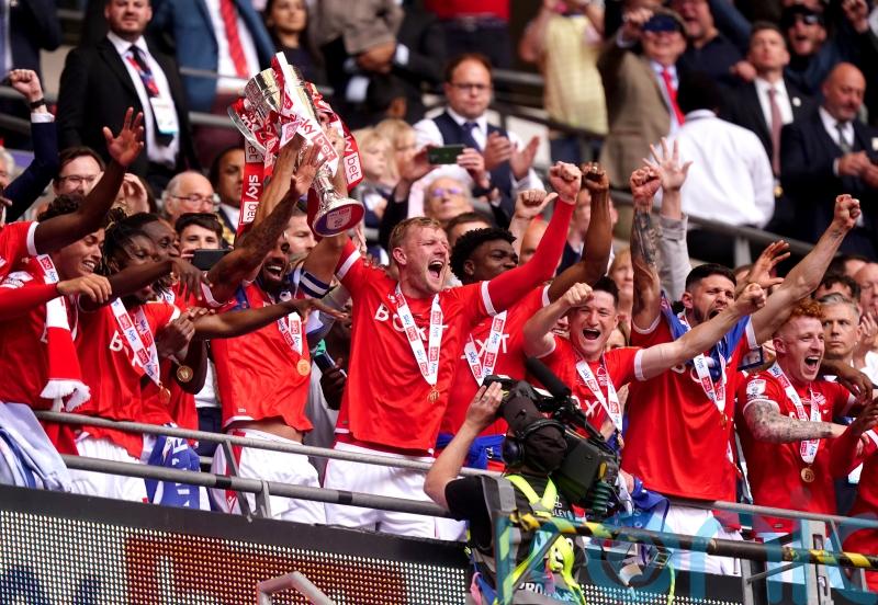 Championship clubs&rsquo; wage bill exceeds revenue for fifth year running &ndash; report