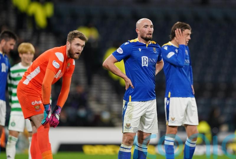 Striker Chris Kane extends St Johnstone deal by another year