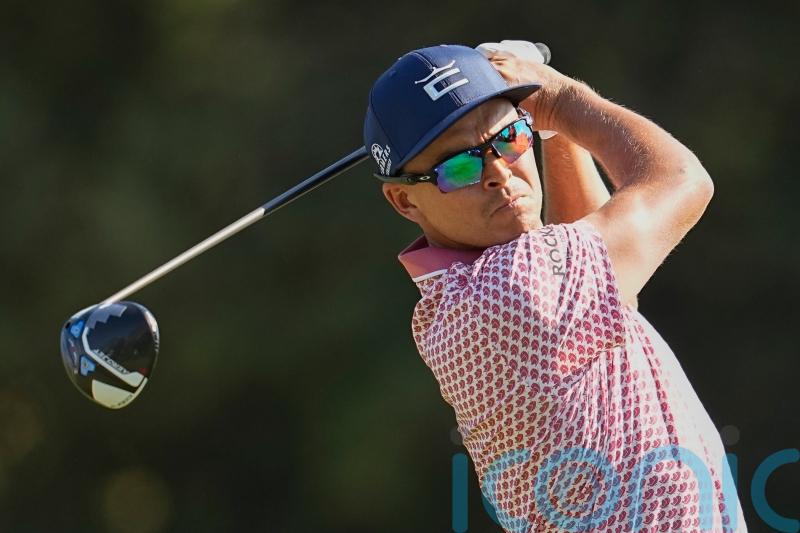 US Open Wrap: Rickie Fowler nails 70 foot putt, shares lead with Wyndham Clark