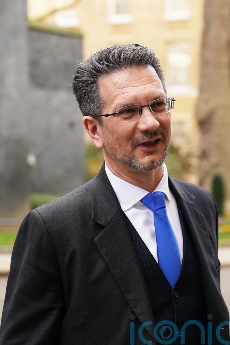 No exemption for tourists visiting Northern Ireland via Ireland, says minister