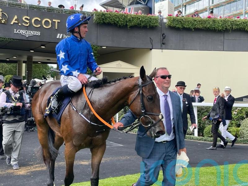 Snellen denies Pearls And Rubies in Chesham