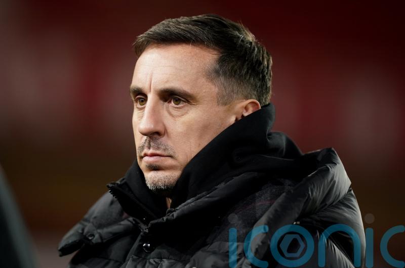 Gary Neville to be guest on Dragons&rsquo; Den panel