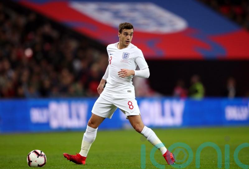 Leicester sign Harry Winks from Tottenham for &pound;10million