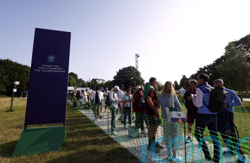 Increased security checks reason for slow queue, Wimbledon organisers say