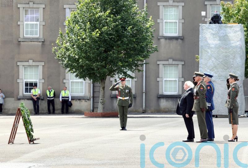 Wreaths laid in memory of all Irish men and women who have died in service
