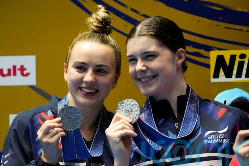 Lois Toulson and Andrea Spendolini-Sirieix win historic world diving medal