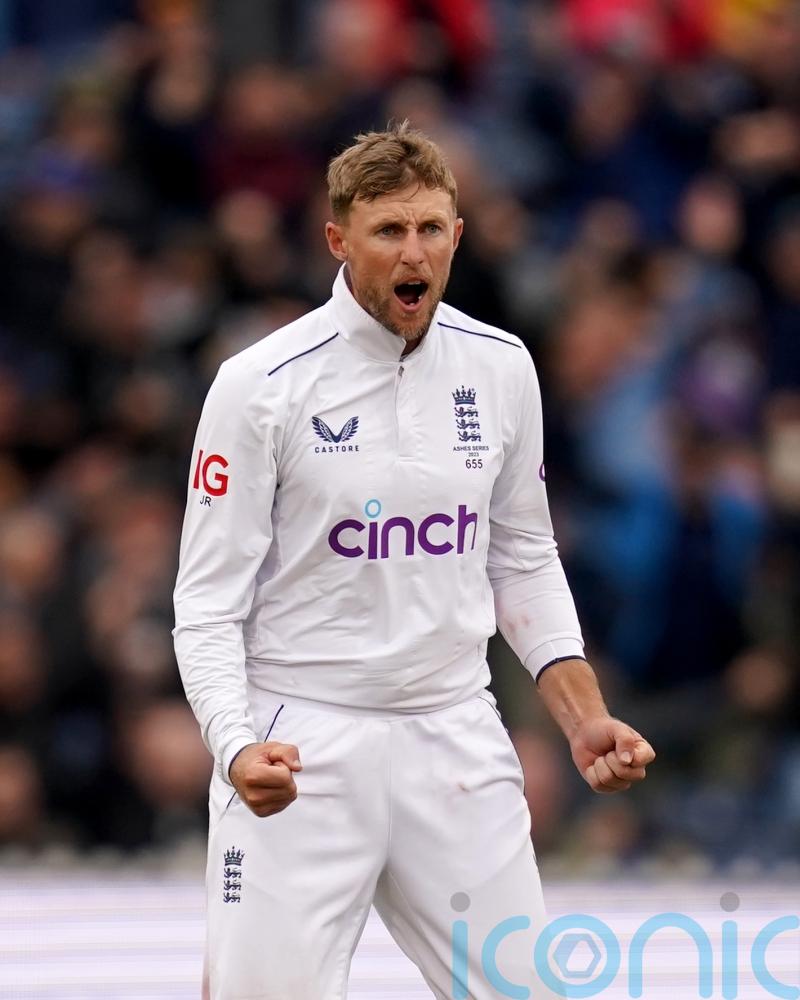 Joe Root takes only wicket of afternoon session as Australia frustrate England