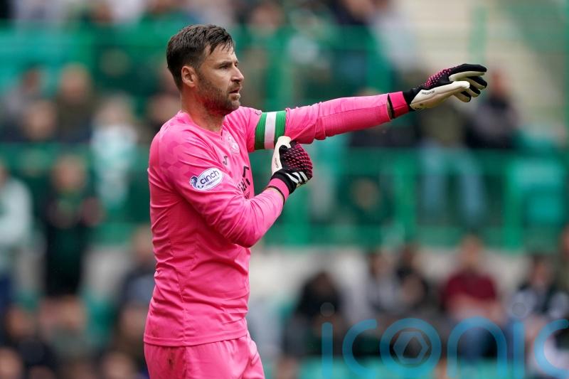 Lee Johnson thinks David Marshall will benefit from losing Hibernian captaincy