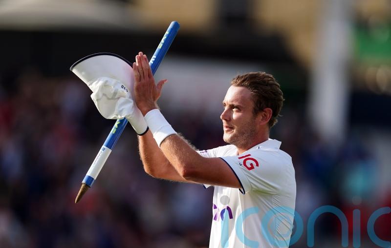 Sir Ian Botham leads tributes as Stuart Broad bows out on high in England win