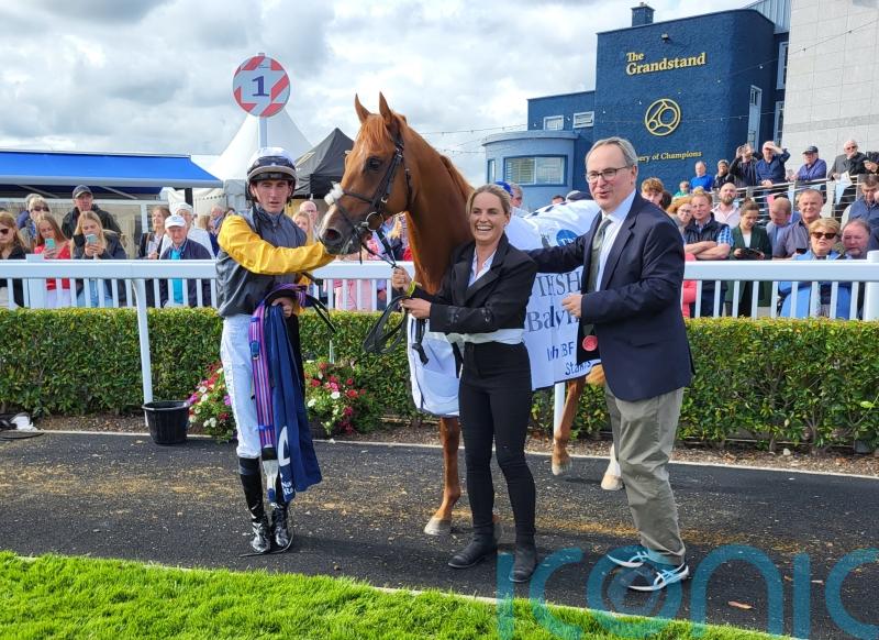 Golden Trick banks Ballyhane prize for Hugo Palmer