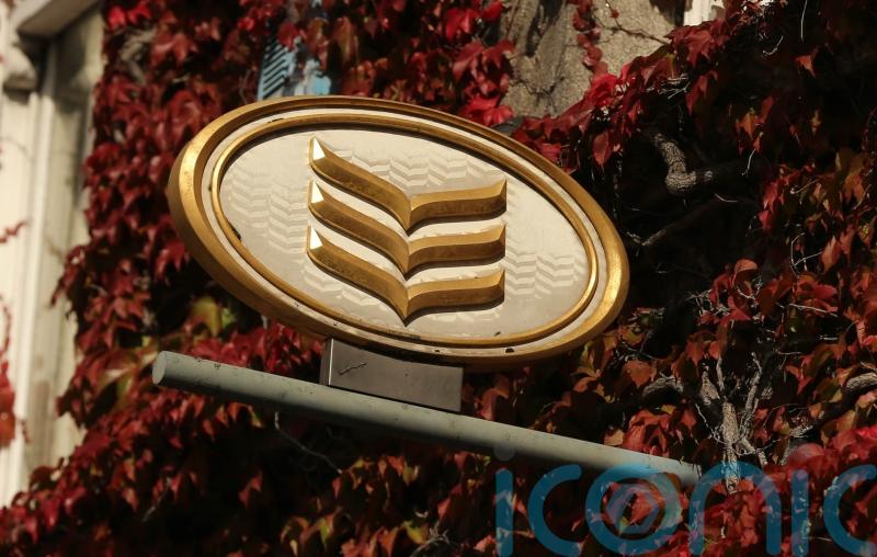 Bank of Ireland apologises over technical fault as services restored