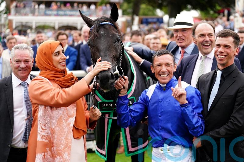 International hero Mostahdaf marks another record for retiring Dettori