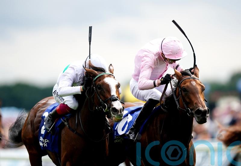 A Knavesmire epic, as Warm Heart takes Yorkshire Oaks glory