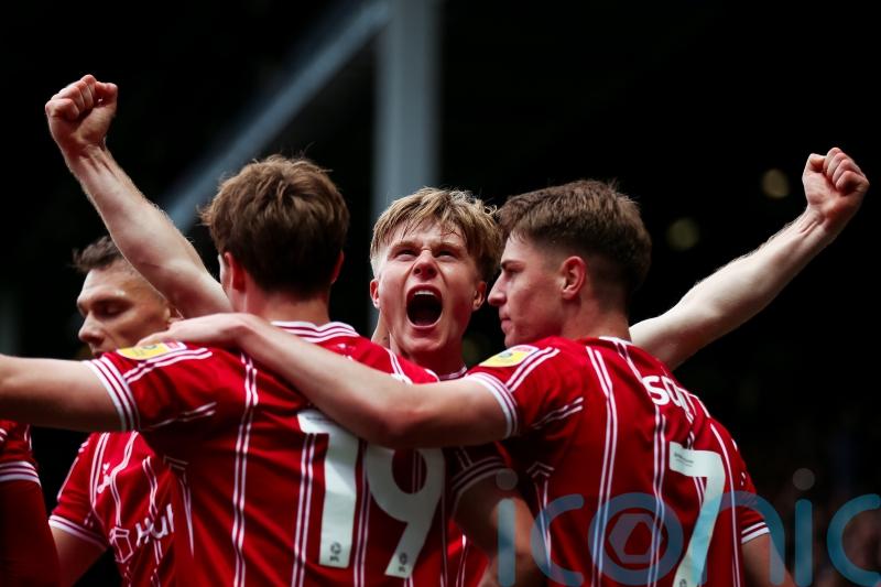 Bristol City come from behind to sink Swansea