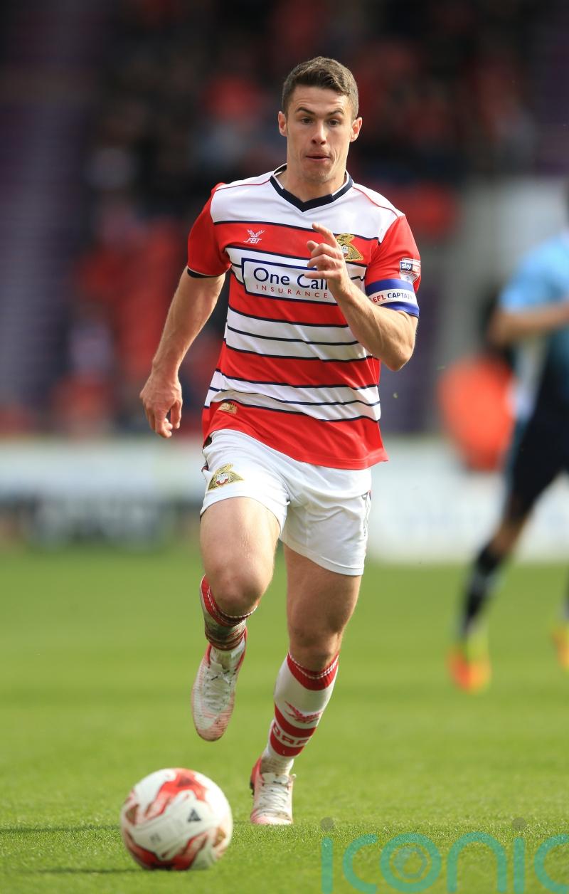 Battling Rovers hold on with 10 men against Robins to earn a point