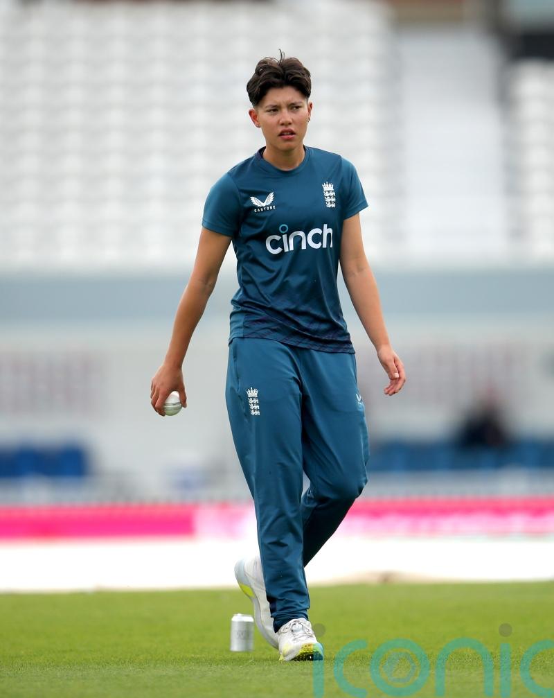 Issy Wong working with England bowling coach Matt Mason in bid to return to form