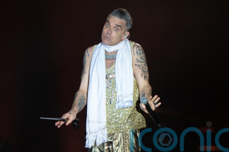 Port Vale unhappy with Robbie Williams &ndash; Wednesday&rsquo;s sporting social