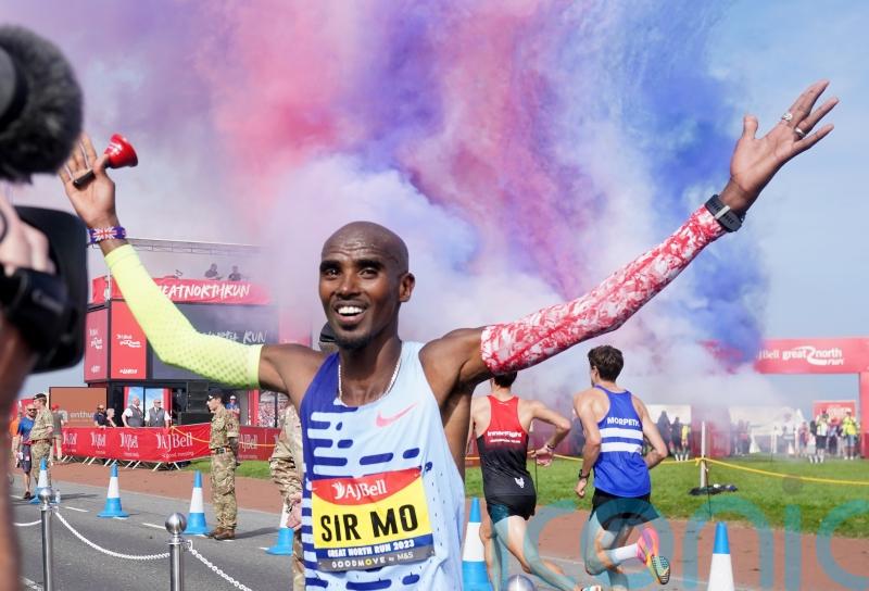 Mo Farah signs off glittering career with fourth-place finish in Great North Run