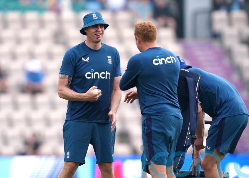Stuart Broad believes Andrew Flintoff will have big impact on England squad