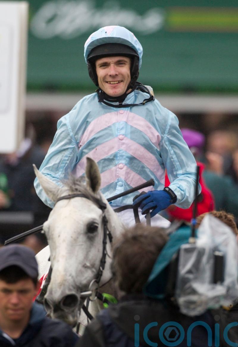 Big names return to action for Leger Legends race