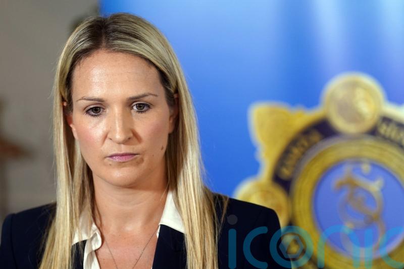 Justice minister urges resolution in standoff over Garda roster system