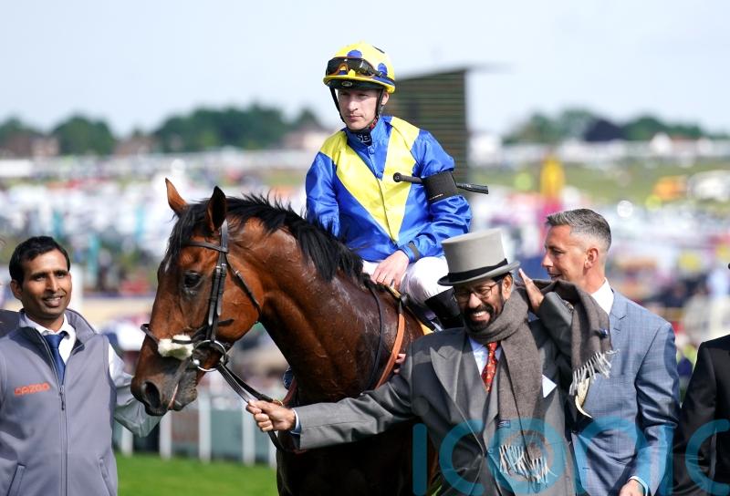 Derby winner Desert Crown put down due to gallops injury