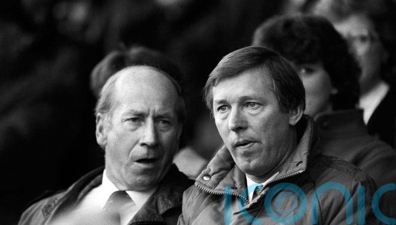 Sir Alex Ferguson pays sincere tribute to &lsquo;tower of strength&rsquo; Sir Bobby Charlton