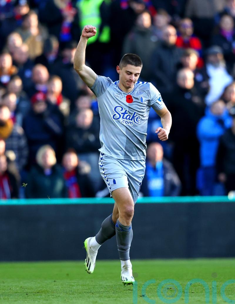 Everton edge Crystal Palace in five-goal thriller