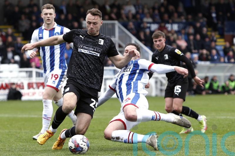 Barrow come from behind to beat 10-man Colchester