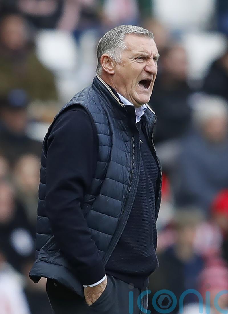 Tony Mowbray has mixed emotions after Sunderland earn draw at Millwall