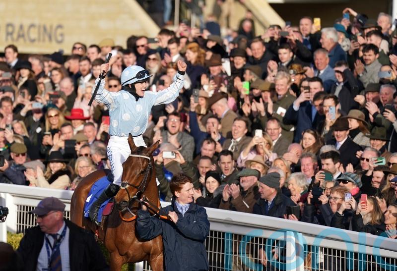 Honeysuckle on course for motherhood