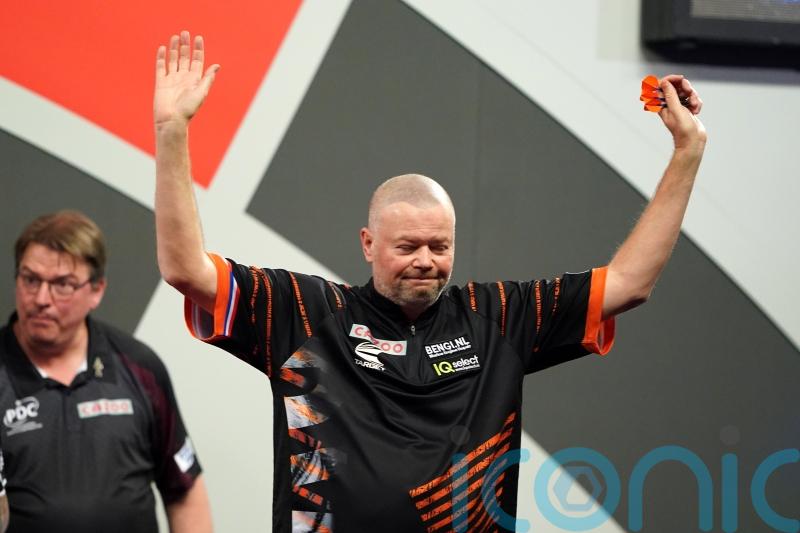 Raymond van Barneveld believes he &lsquo;can go all the way&rsquo; at World Championship