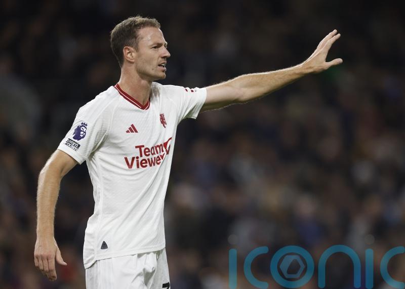 A hard-fought point &ndash; Jonny Evans praises Man Utd for grinding out Anfield draw