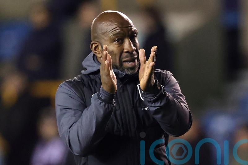 Darren Moore wants Huddersfield&rsquo;s mindset to be focused on teams above not below