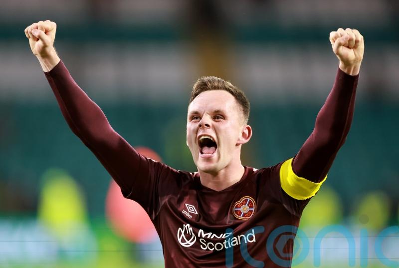 Lawrence Shankland amends penalty miss with last-gasp Hearts winner at Hibernian