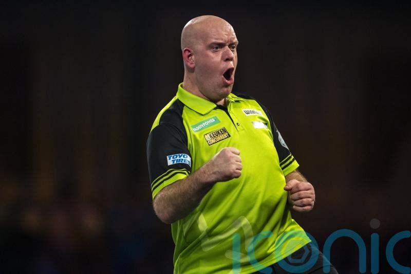 Michael Van Gerwen seeks &lsquo;attention&rsquo; in bid for fourth World Championship crown